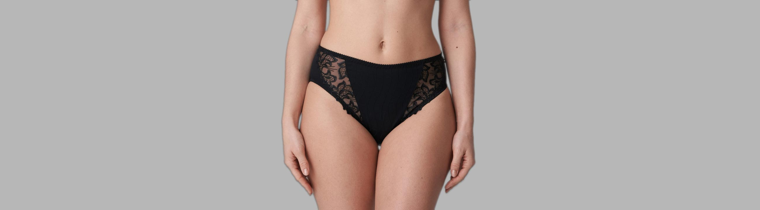 The Natural Women's Padded Panty Underwear, Black, S : : Clothing,  Shoes & Accessories