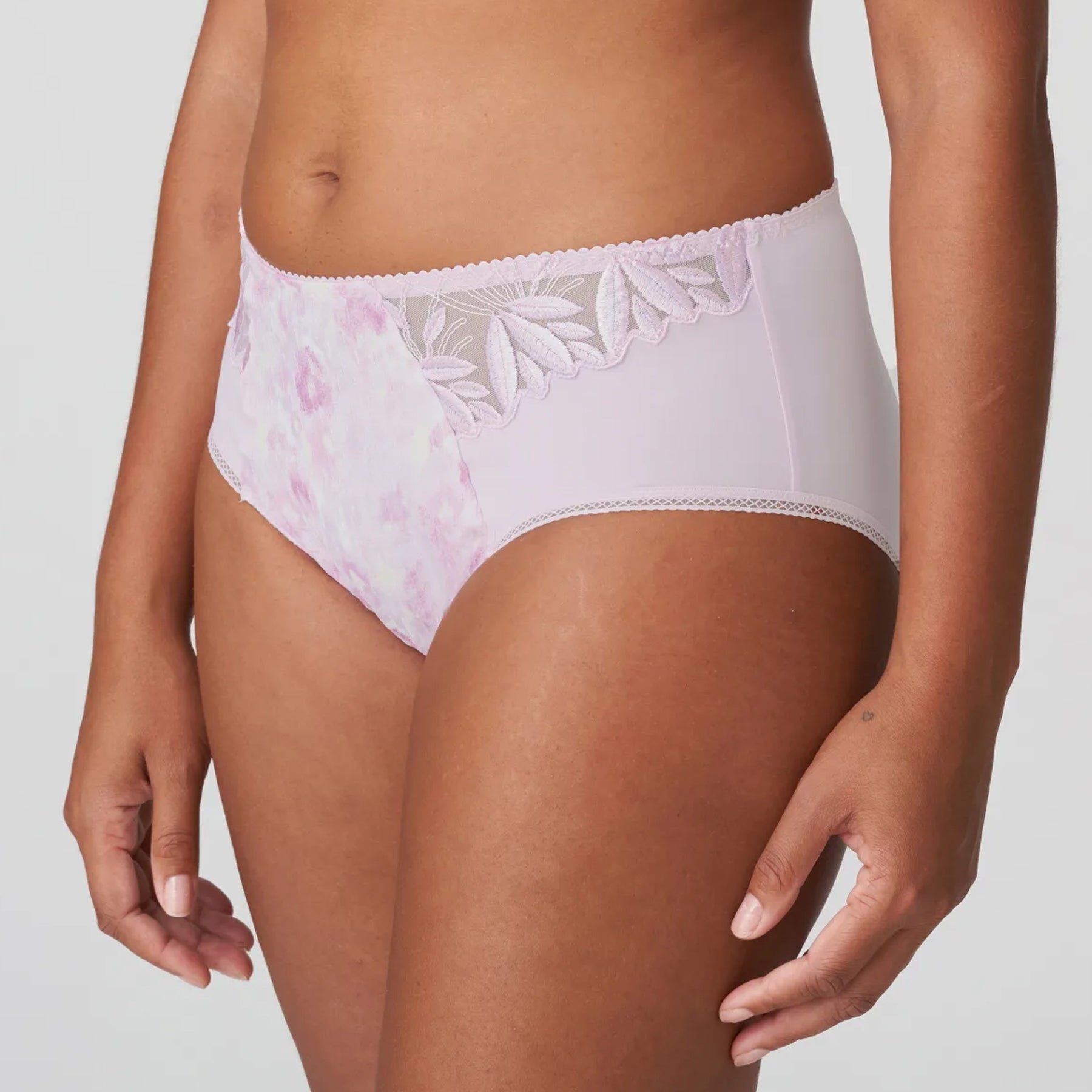 PrimaDonna Orlando Full Brief