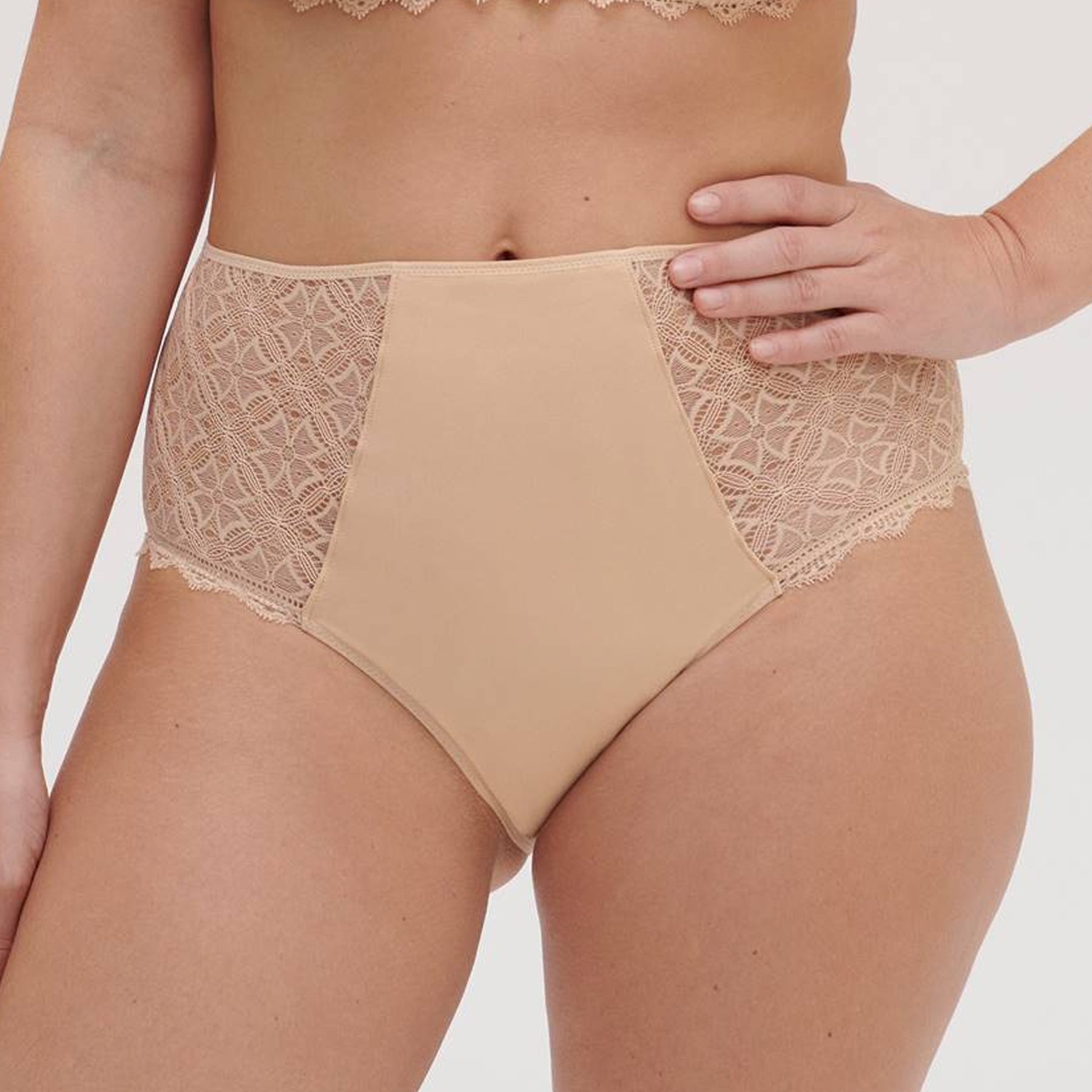 Simone Pérèle Escale Retro Brief