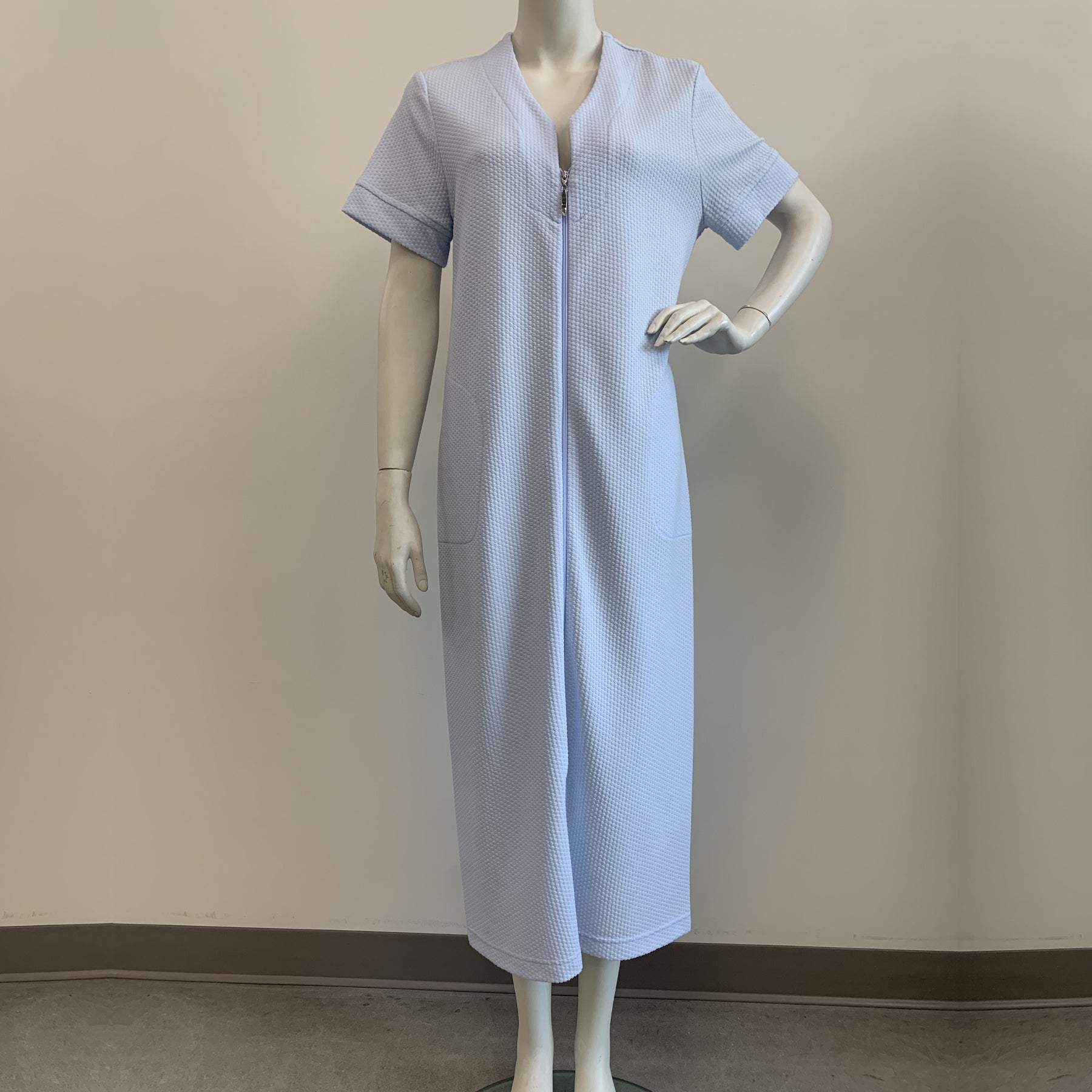 Diamond Tea Bubble Long Zip Robe