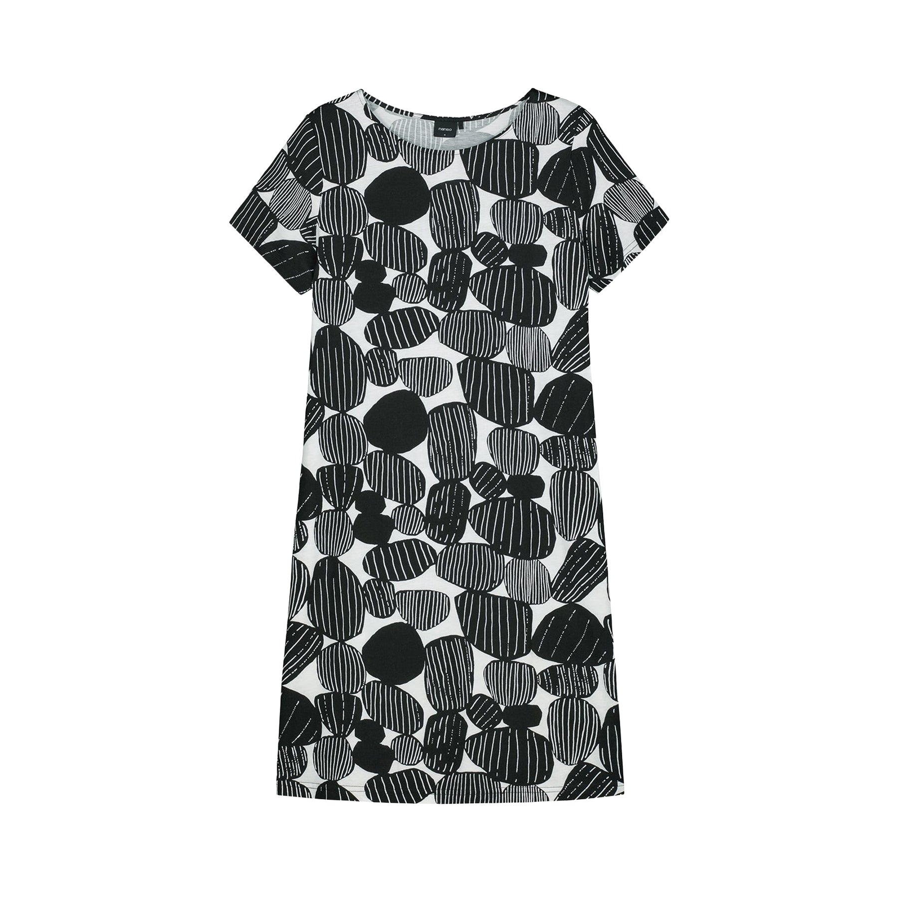 Black and white short-sleeve nightdress with abstract stone print and straight silhouette, laid flat on a white background.