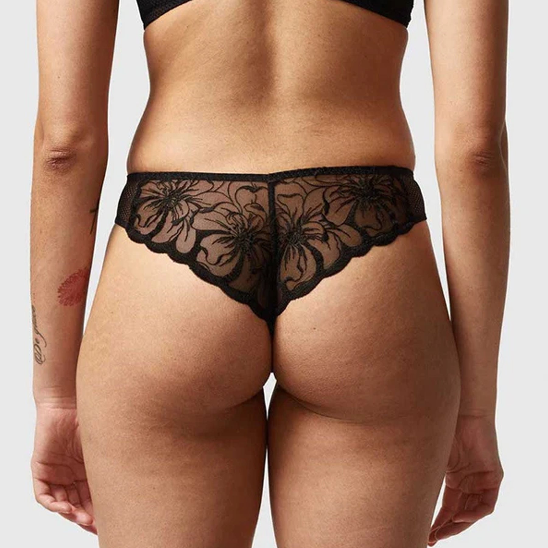 Chantelle Fleurs Lace Thong