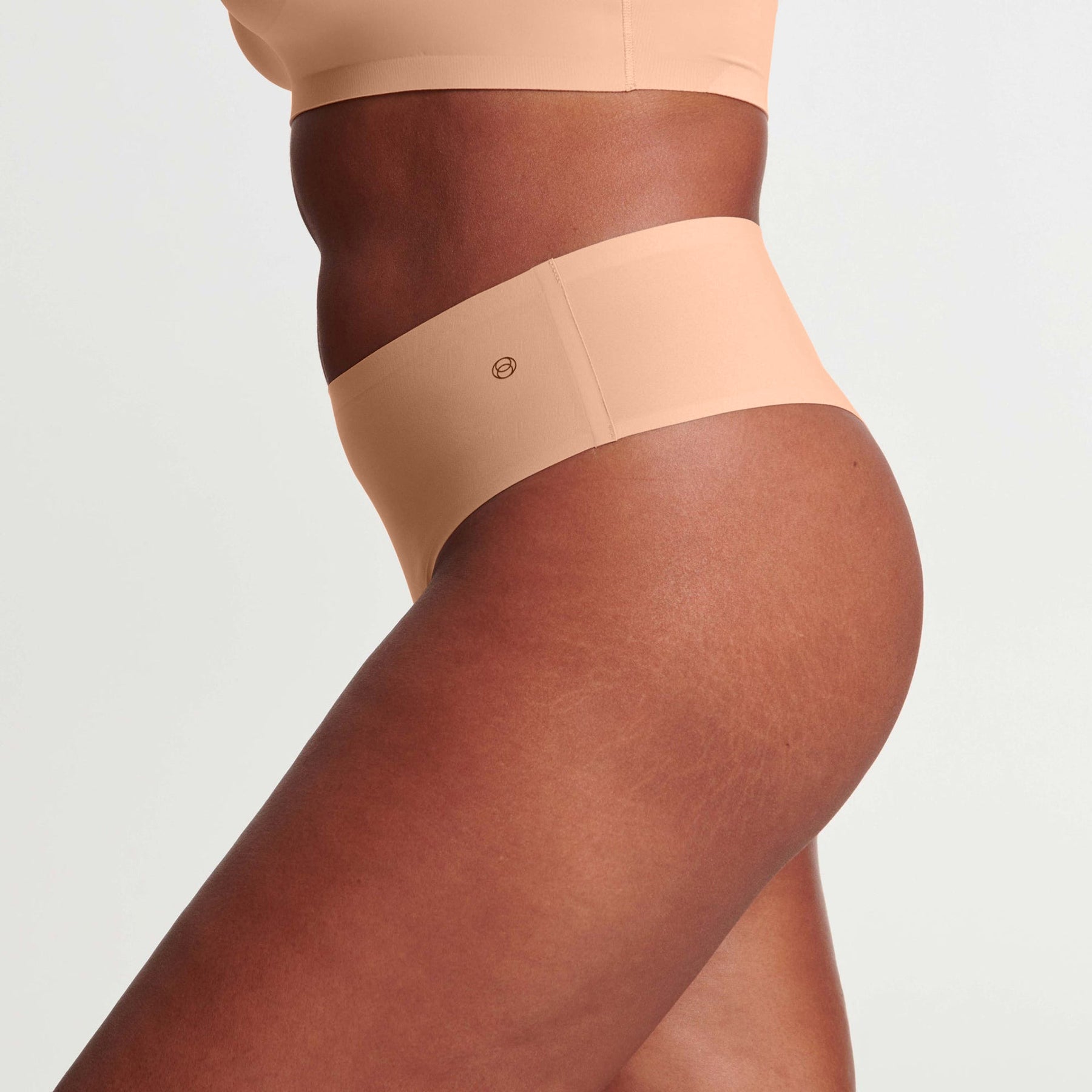 Side profile of Evelyn & Bobbie Himalayan Salt seamless high waist thong underwear