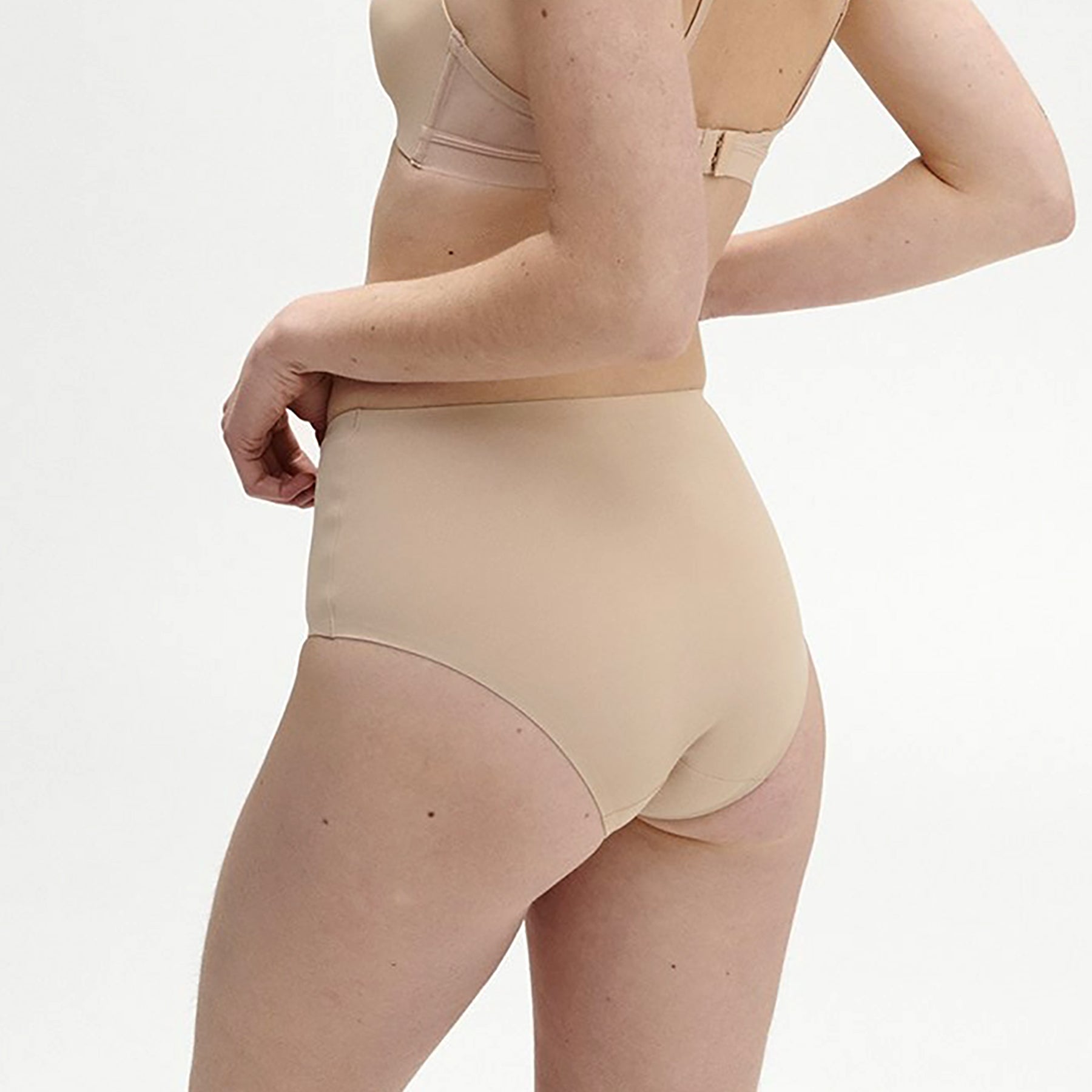 Simone Perele Essentiel Control Full Brief in Peau Rosée front angle view