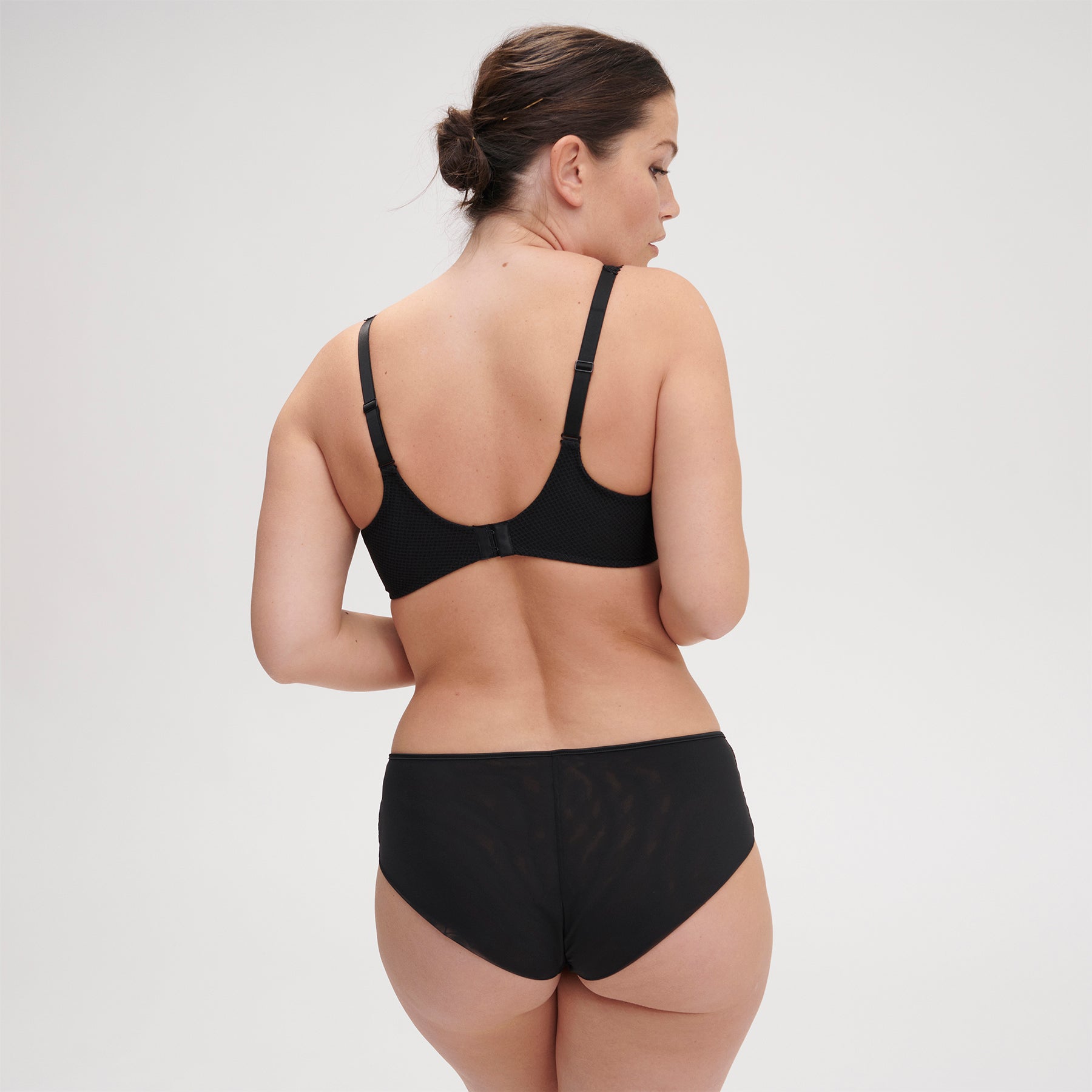 Back view of Simone Pérèle Dahlia full cup bra in Copper-Black with straight adjustable straps and soft microfiber band.