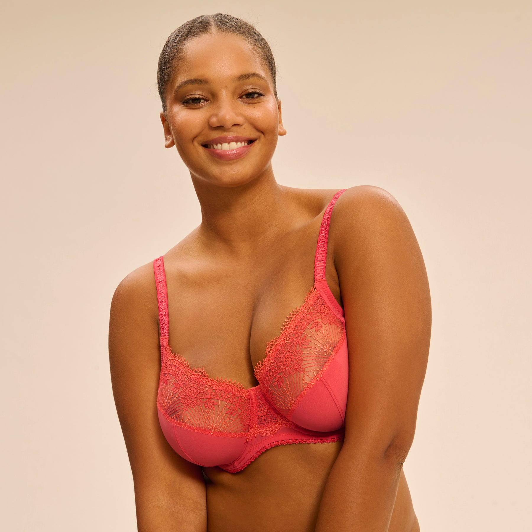 Simone Perele Allure Bra in Coralia Red - detailed view highlighting sheer lace top cups and contouring fit for full bust