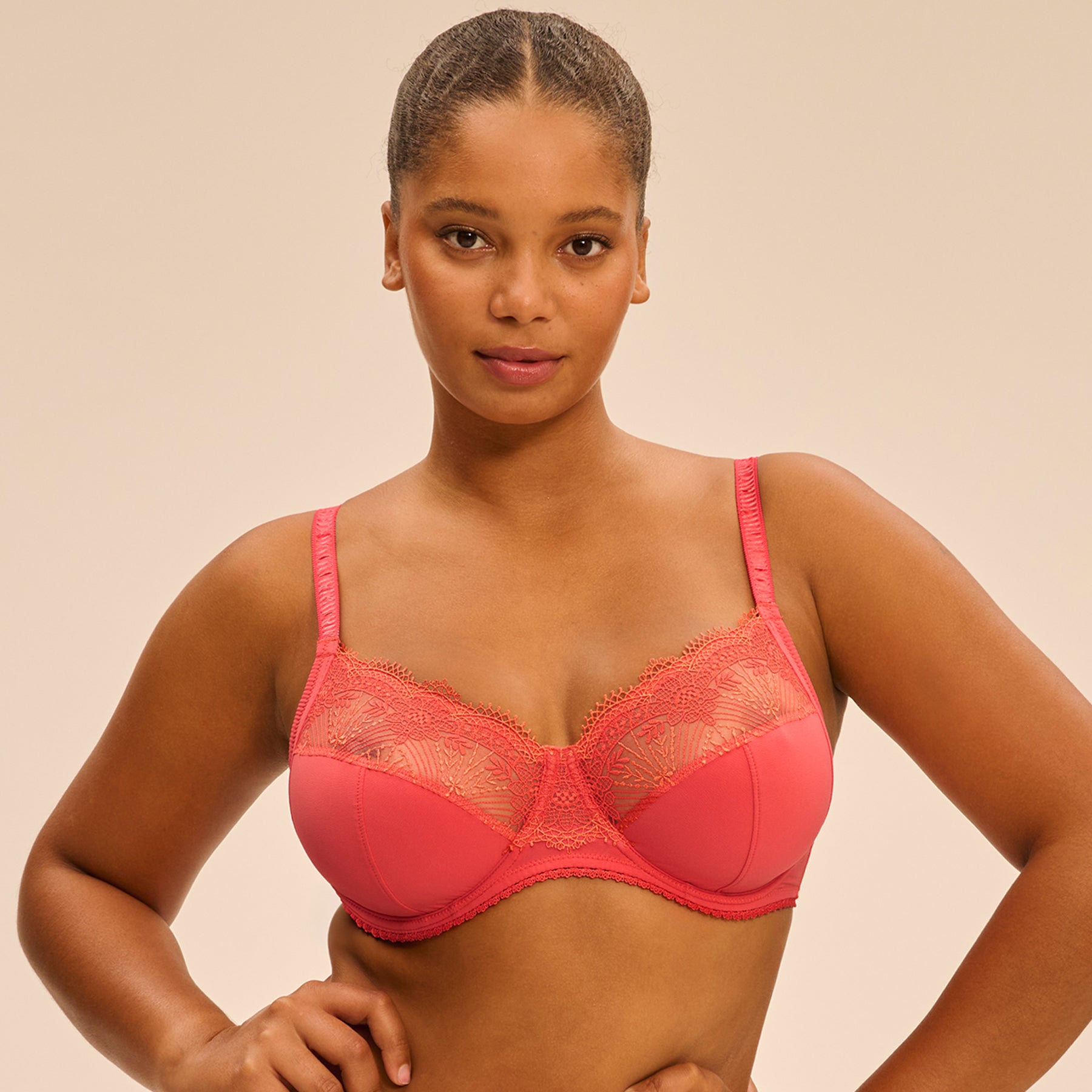 Front view of Simone Perele Allure Full Cup Bra in Coralia Red - three-part cup design with vibrant floral embroidery and scalloped lace trim