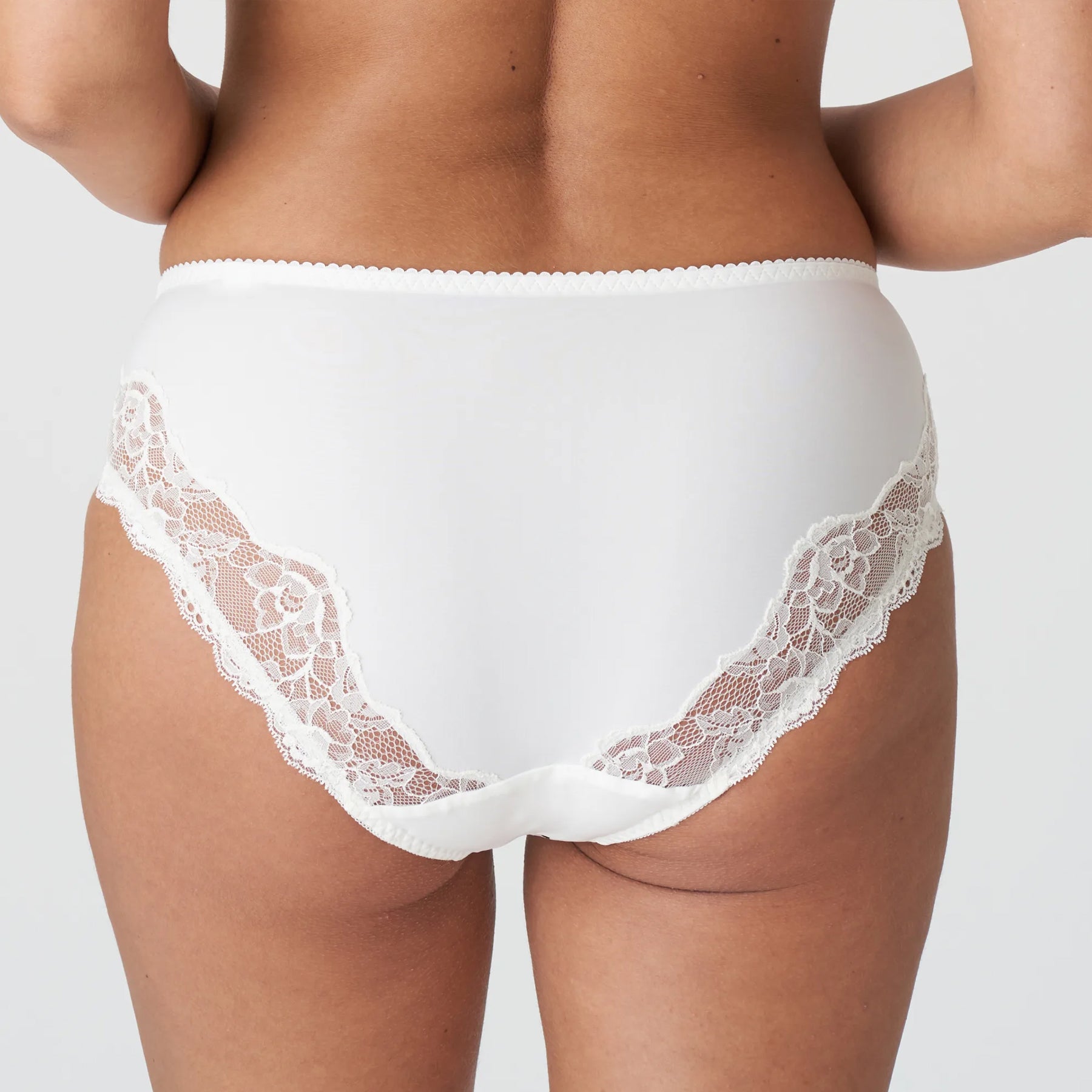 PrimaDonna Madison Full Brief