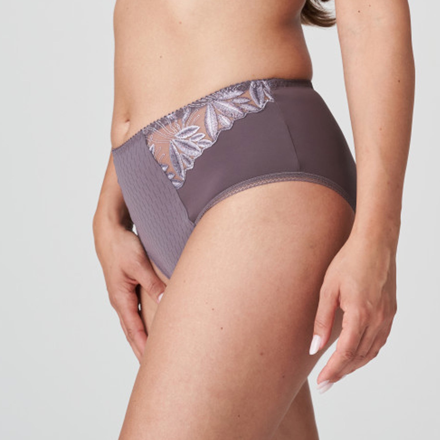 PrimaDonna Orlando Full Brief
