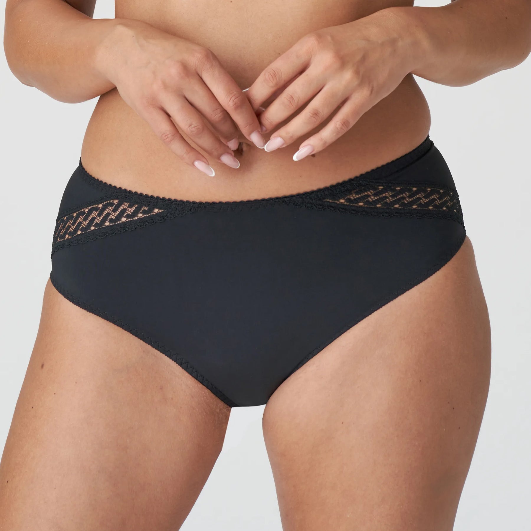 PrimaDonna Montara Full Brief