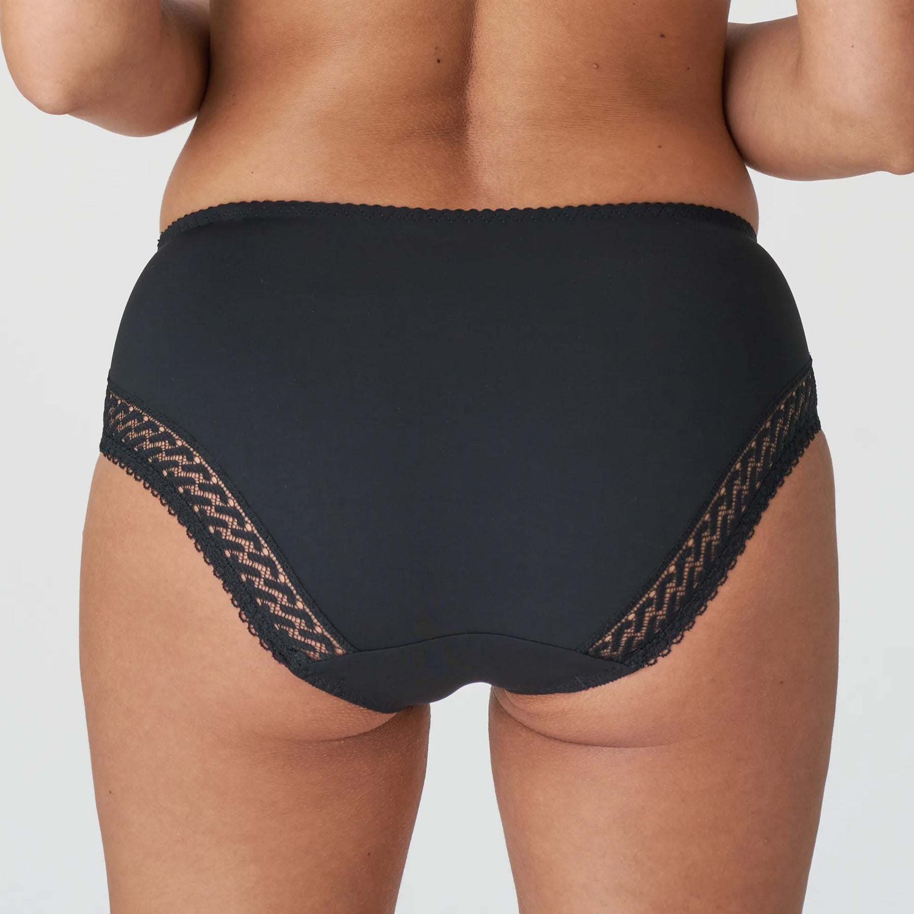 PrimaDonna Montara Full Brief