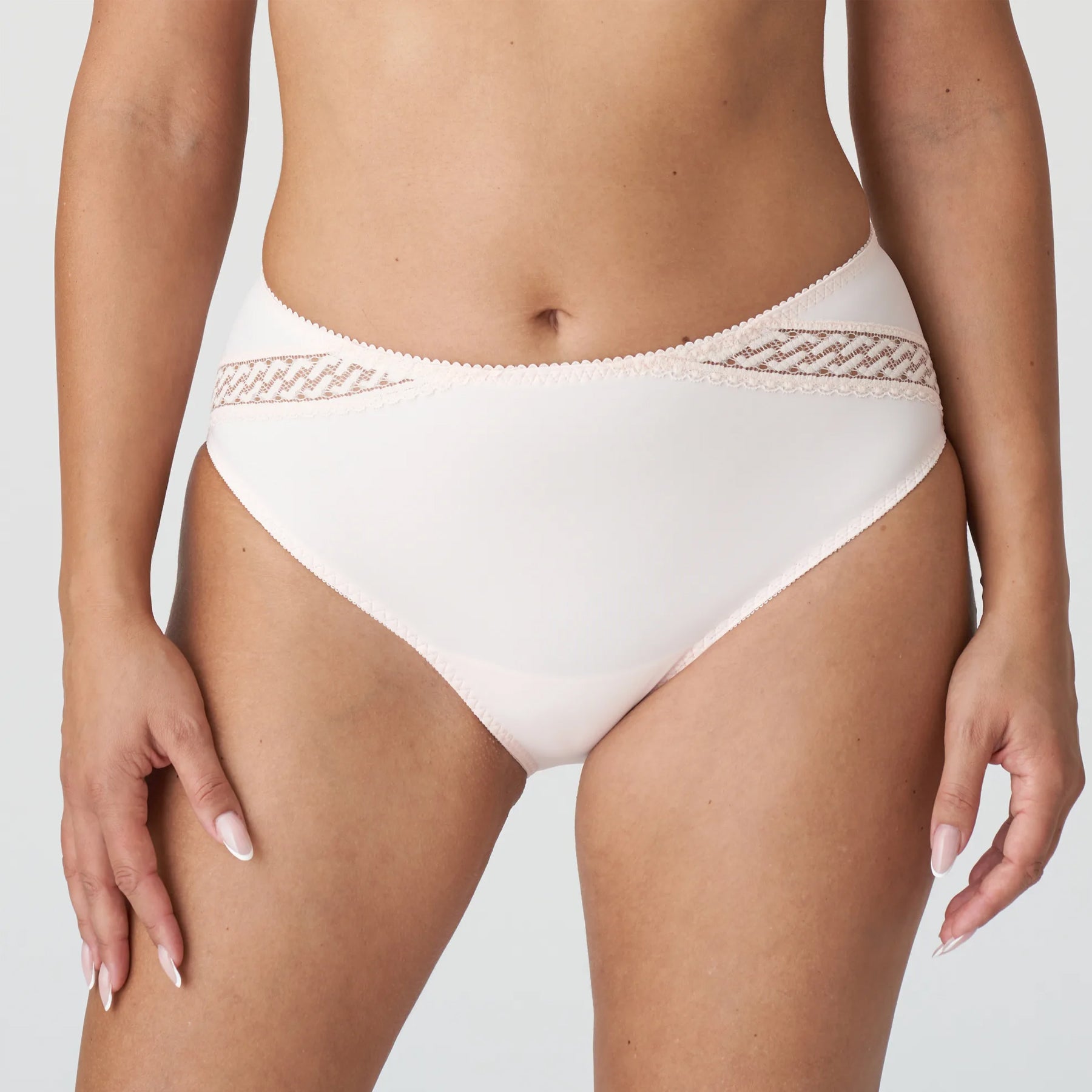 PrimaDonna Montara Full Brief