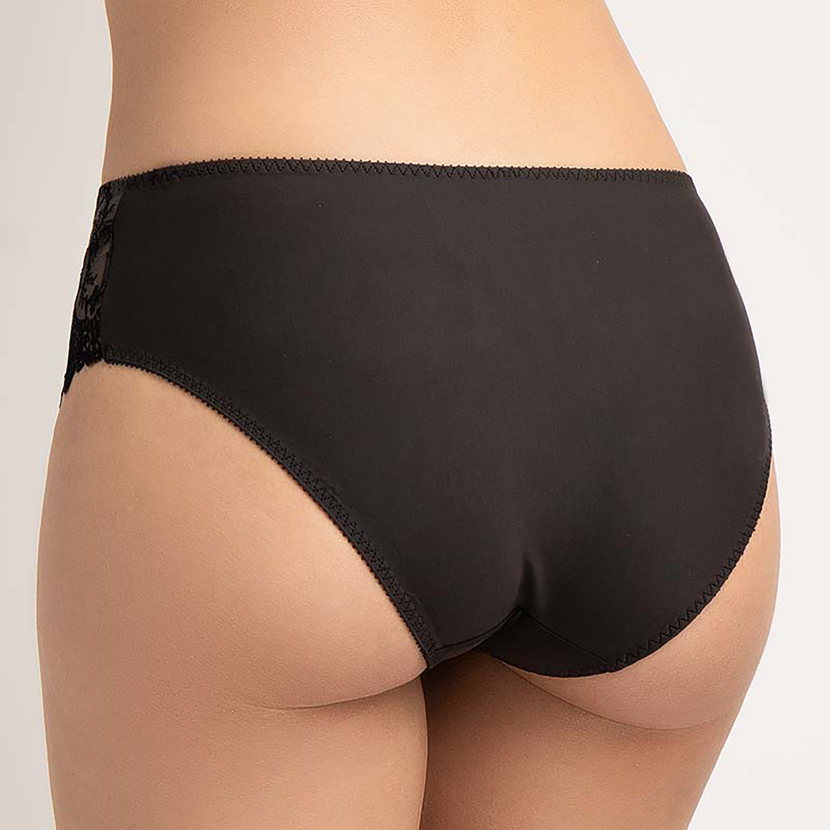 Empreinte Louise Full Brief