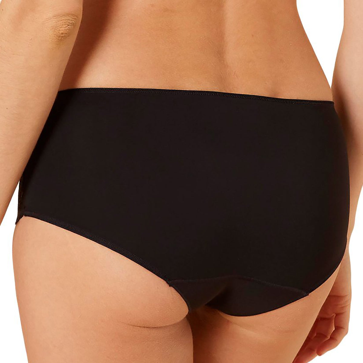 Simone Pérèle Caresse Control Brief