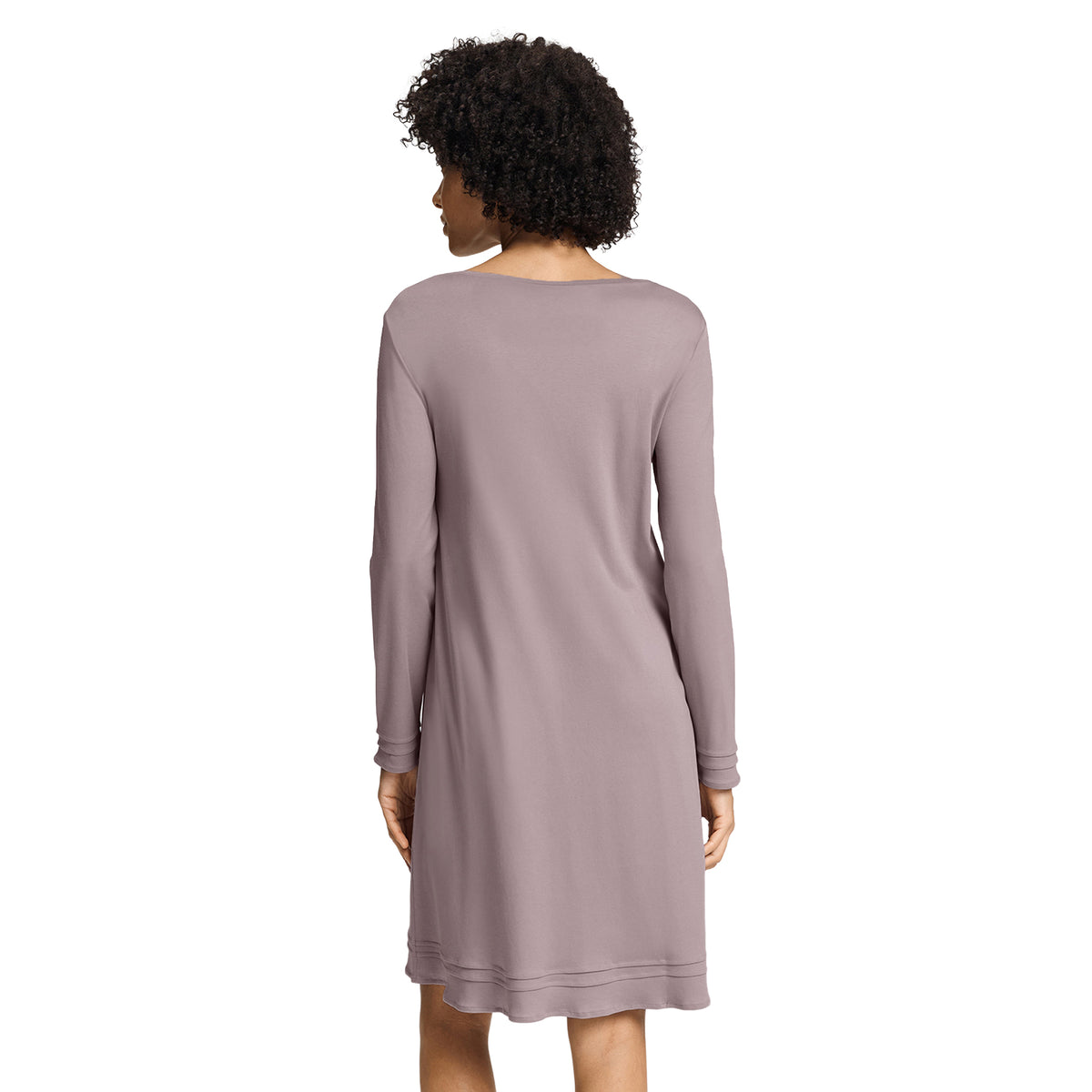 Model wearing HANRO Pilar Long Sleeve Chemise in mauve, back view