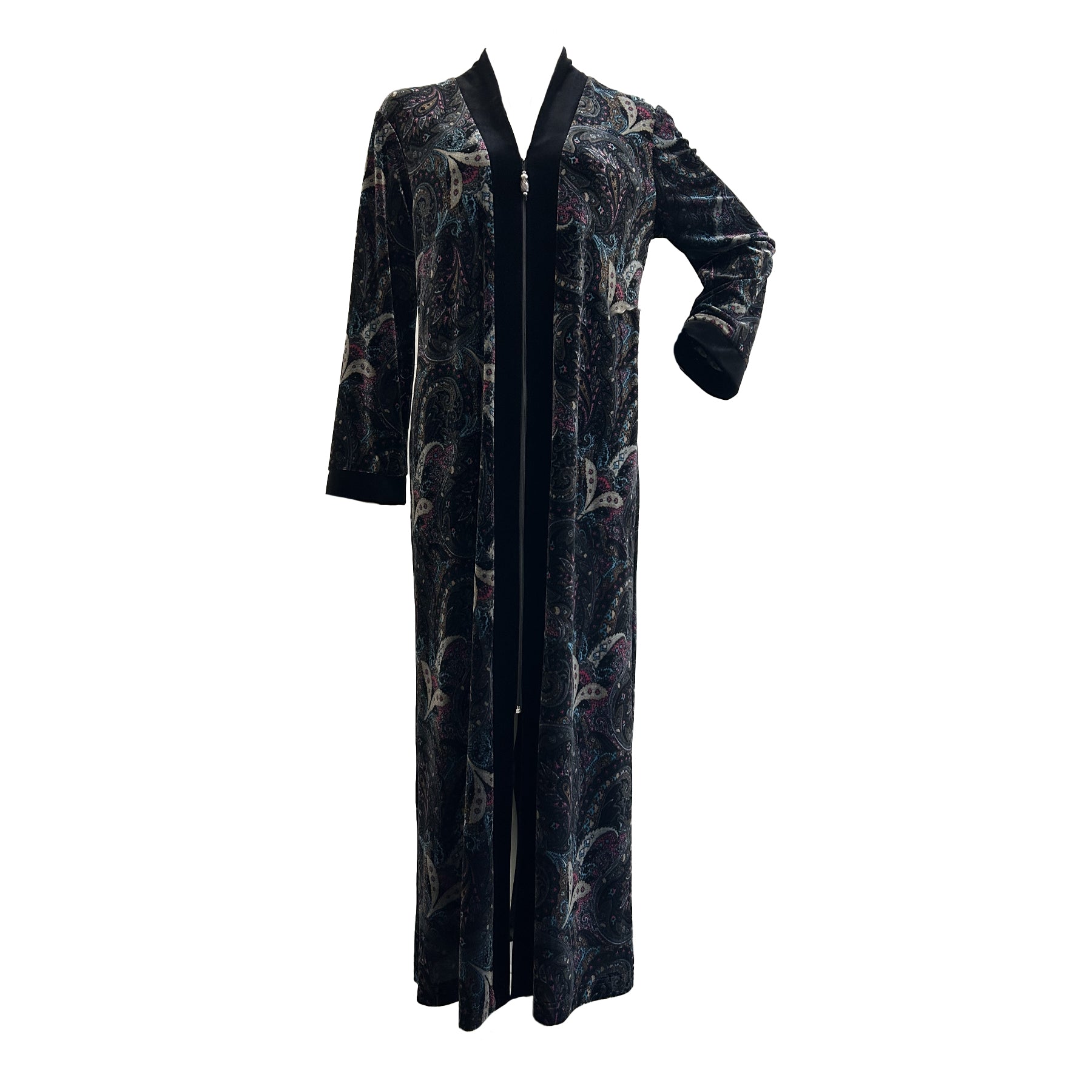 A diamond tea brand zip black printed robe.