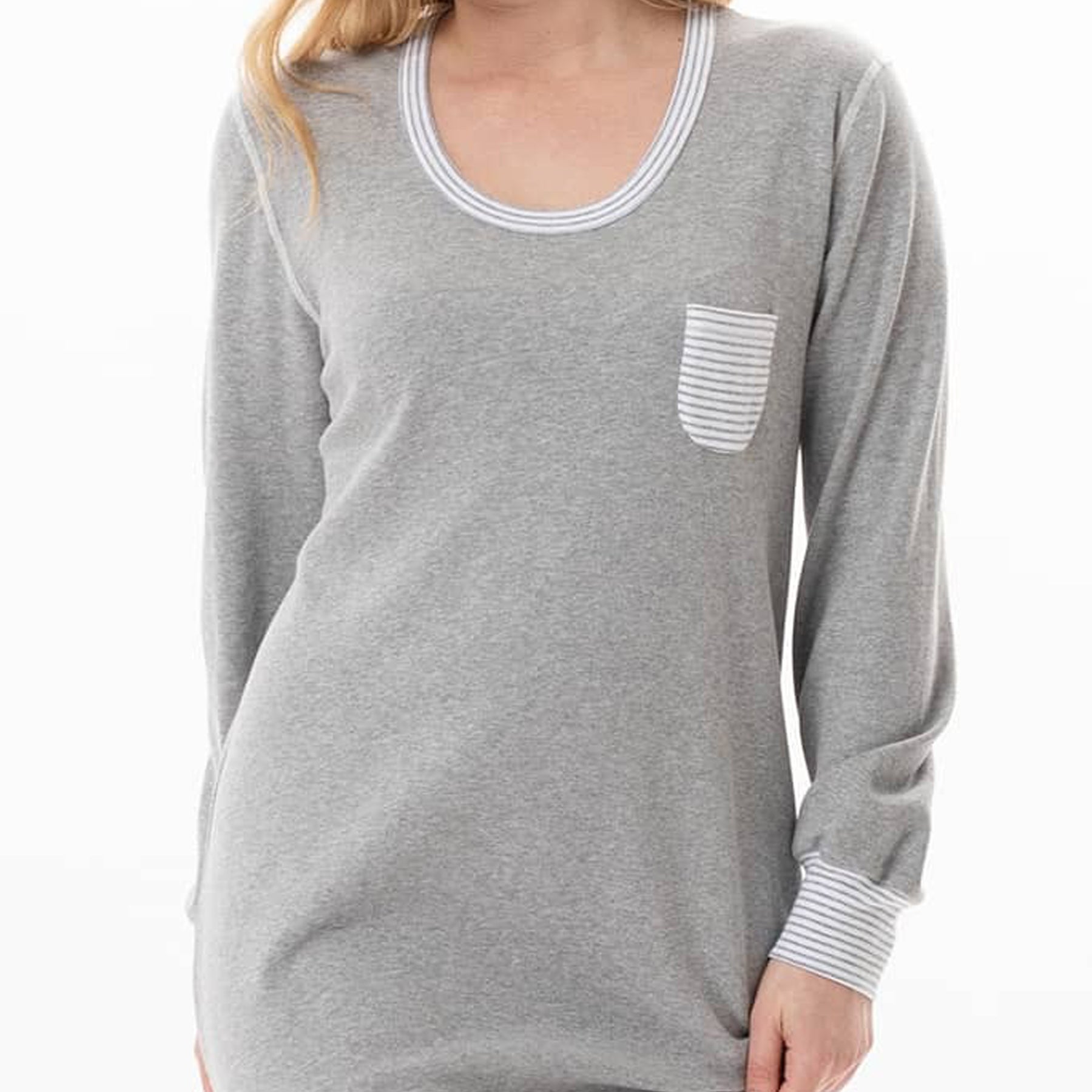 Le Chat Flocon Long Sleeve Gown