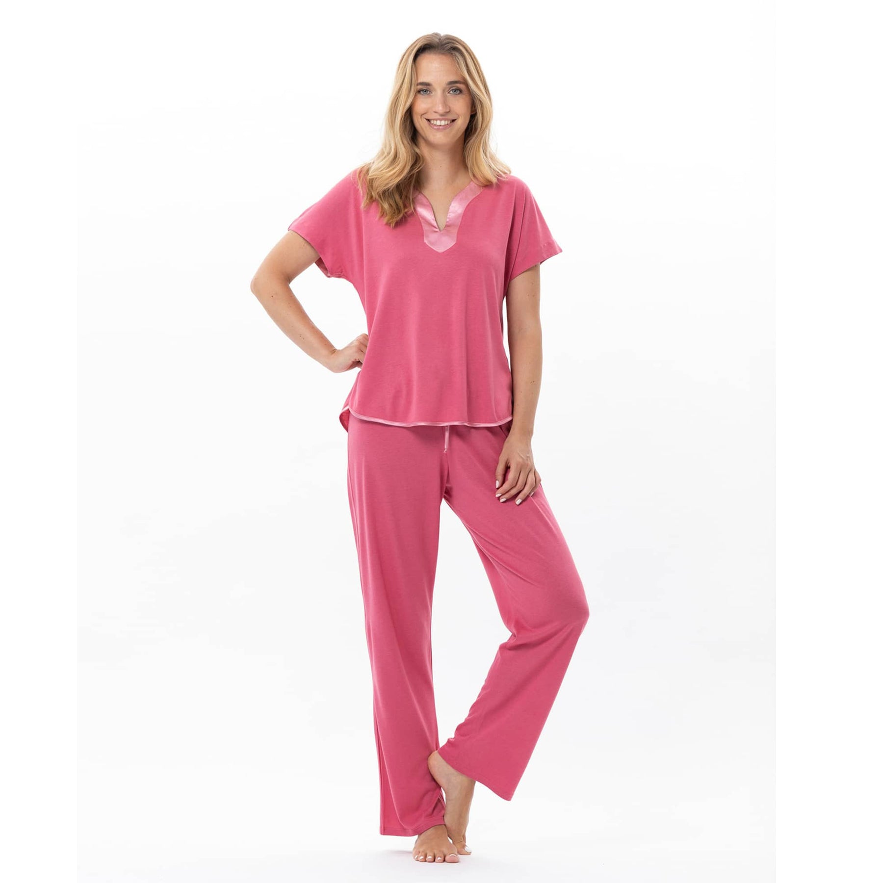 Women’s pink short sleeve pyjama set with satin V-neck trim and relaxed fit top – style C223APY.