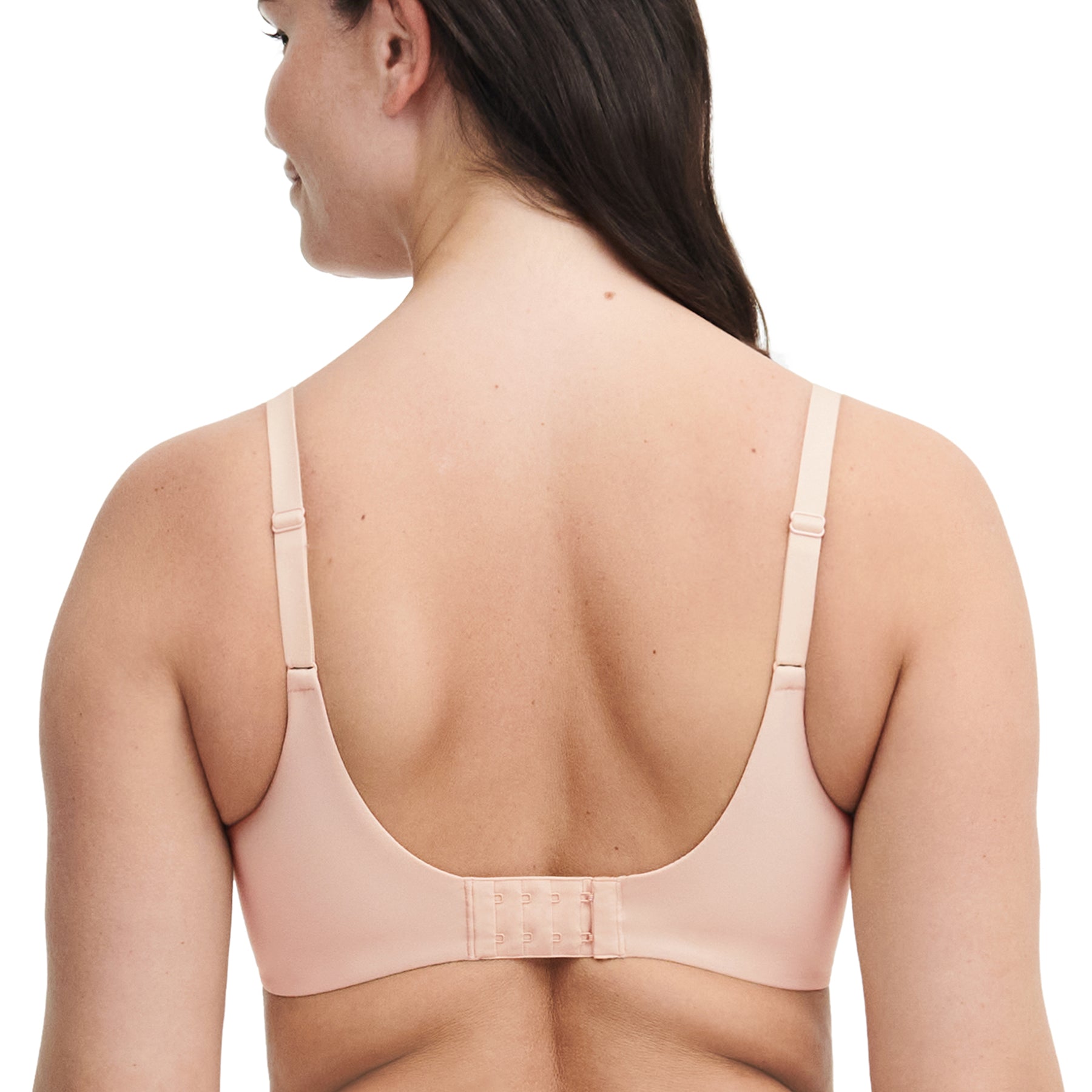chantelle norah full cup bra golden beige 01n back view on curvy model adjustable straps