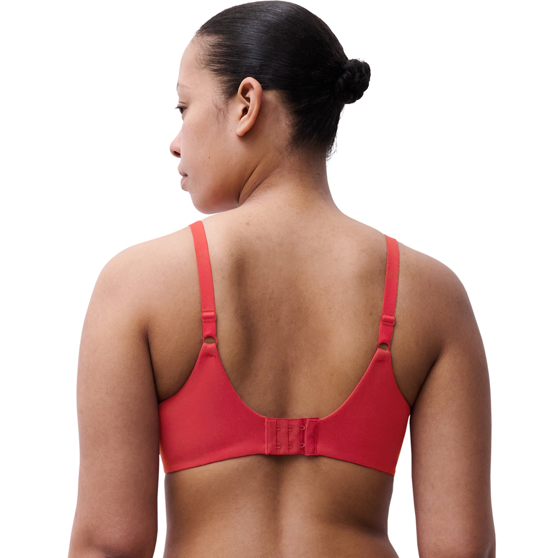 Chantelle Norah Full Cup Bra Poppy Red – back view with adjustable straps and a wide smoothing band for added comfort and support.