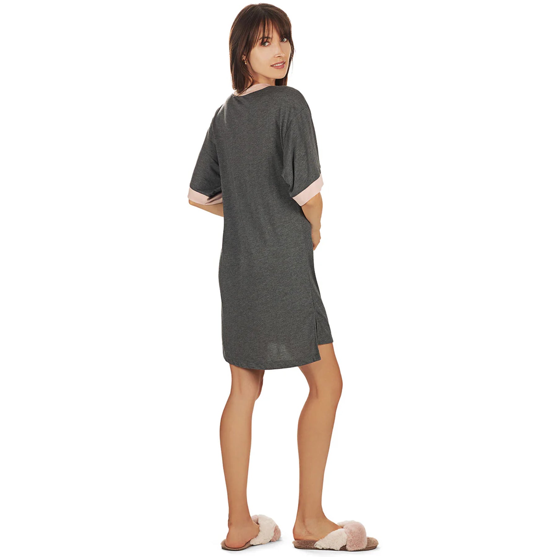 Memoi Short Sleeve V-Neck Nightshirt