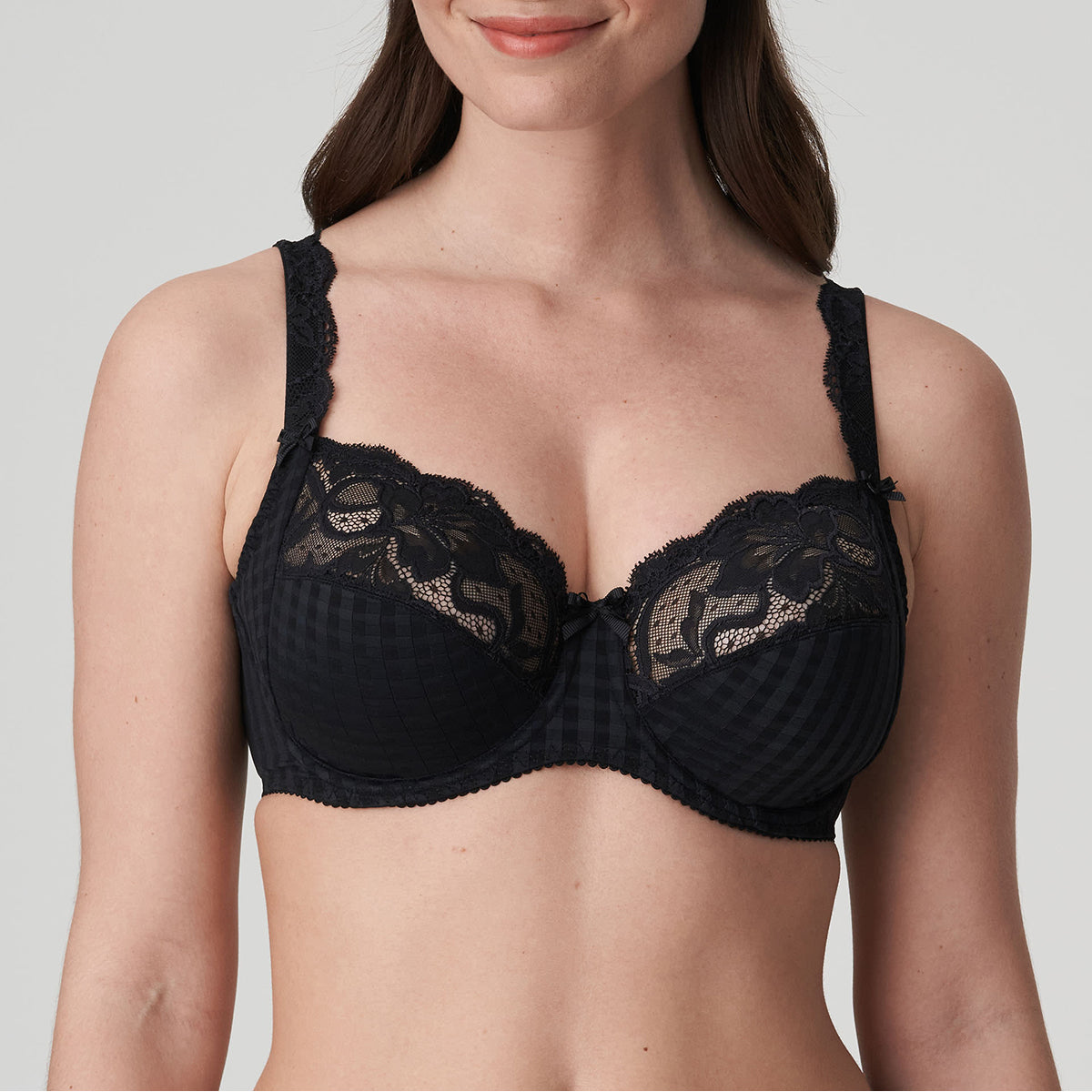 PrimaDonna Madison Bra 016-2121 in black underwire bras how should a bra fit lingerie canada linea intima prima donna best seller